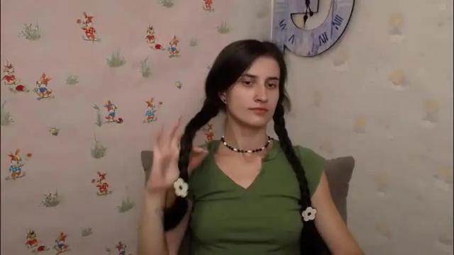 Image 4 of lauradre_ Stream on Chaturbate on 2 months ago