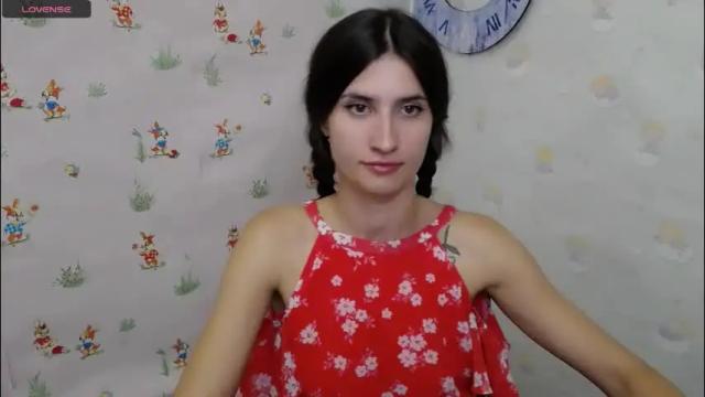 Image 12 of lauradre_ Stream on Chaturbate on 2 months ago