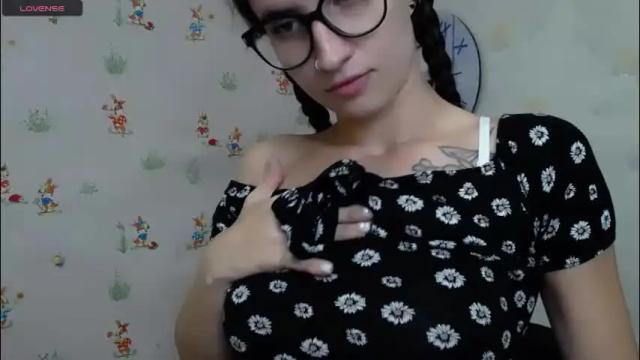 Image 8 of lauradre_ Stream on Chaturbate on 2 months ago