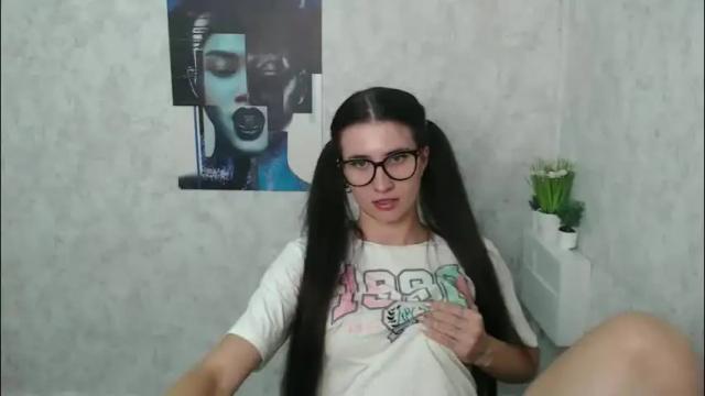 Image 6 of lauradre_ Stream on Chaturbate on 2 months ago
