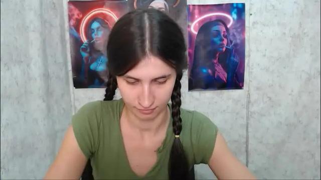 Image 11 of lauradre_ Stream on Chaturbate on 1 month ago