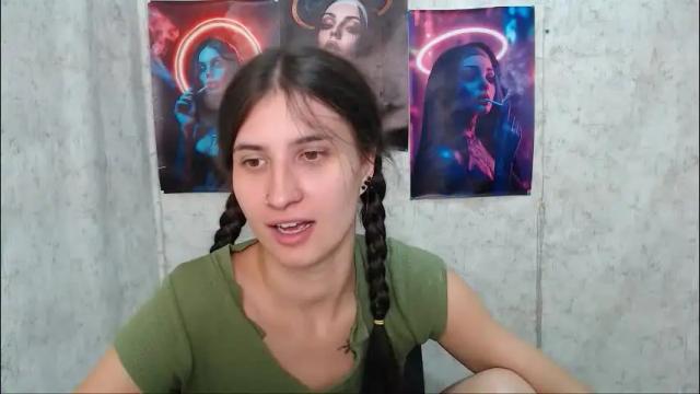 Image 6 of lauradre_ Stream on Chaturbate on 1 month ago