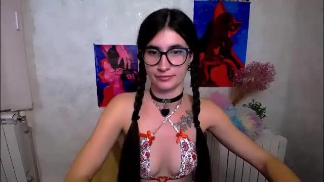 Image 6 of lauradre_ Stream on Chaturbate on 1 month ago