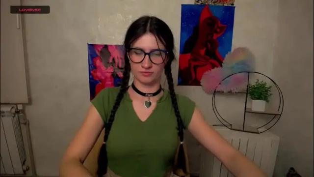 Thumbnail 1, lauradre_'s Stream at Chaturbate, 2 months ago