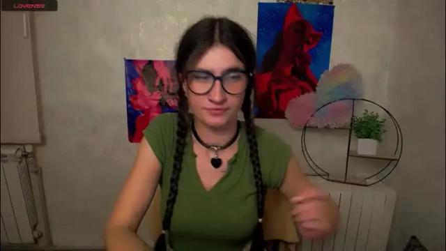 Thumbnail 3, lauradre_'s Stream at Chaturbate, 2 months ago