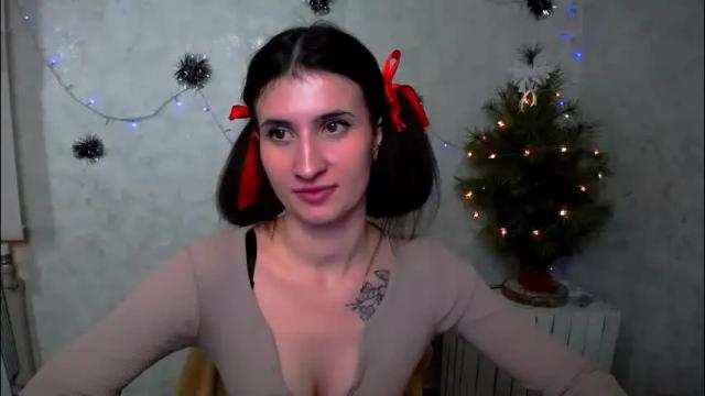 Image 6 of lauradre_ Stream on Chaturbate on 25 days ago