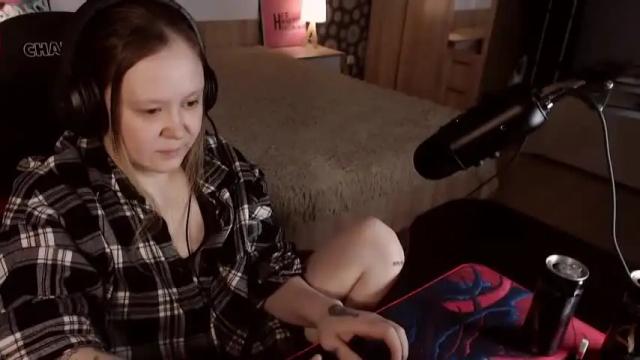 Image 12 of laurafarrell Stream on Chaturbate on 19 months ago