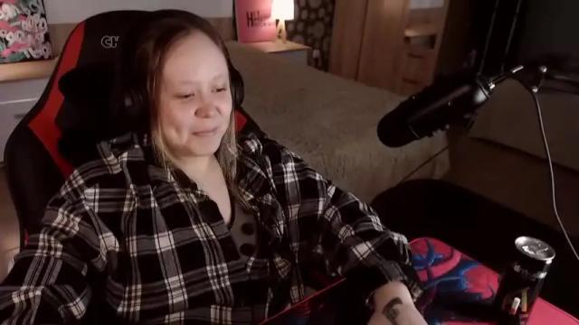 Image 2 of laurafarrell Stream on Chaturbate on 19 months ago