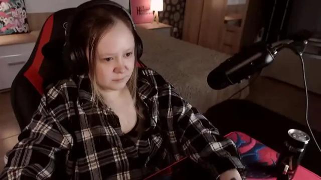 Image 3 of laurafarrell Stream on Chaturbate on 19 months ago