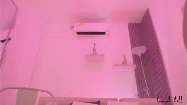 Image 12 of laurah_hill Stream on Chaturbate on 1 month ago