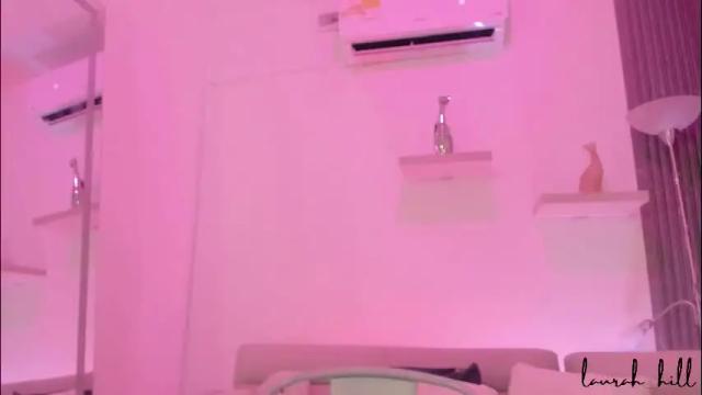 Image 2 of laurah_hill Stream on Chaturbate on 1 month ago
