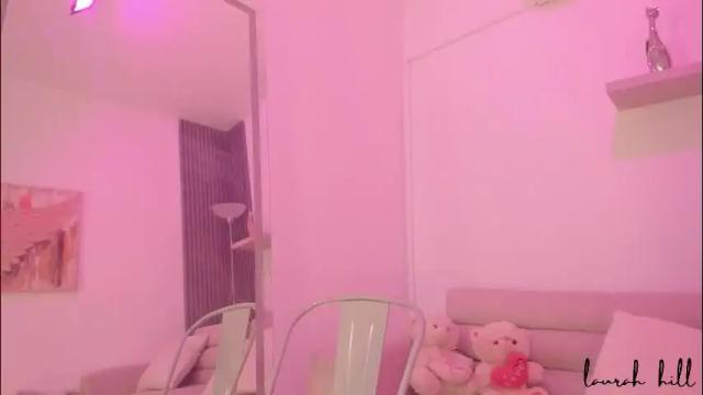 Image 4 of laurah_hill Stream on Chaturbate on 1 month ago