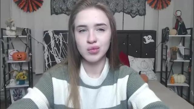 Thumbnail 1, laurahlot's Stream at Chaturbate, 2 months ago