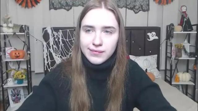 Image 12 of laurahlot Stream on Chaturbate on 2 months ago