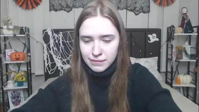 Image 8 of laurahlot Stream on Chaturbate on 2 months ago