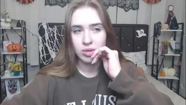 Thumbnail 1, laurahlot's Stream at Chaturbate, 2 months ago