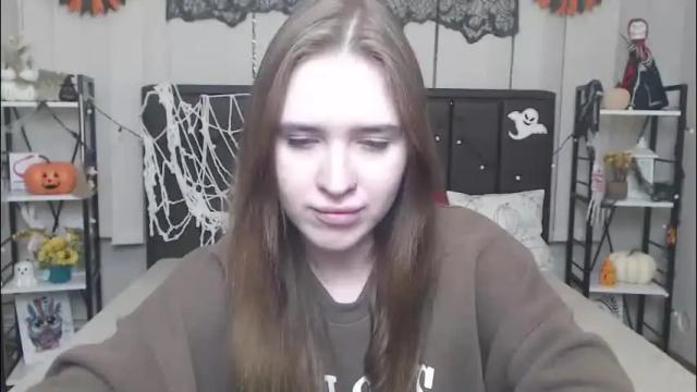 Image 8 of laurahlot Stream on Chaturbate on 2 months ago