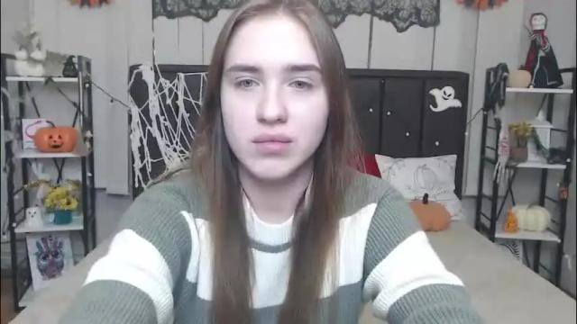 Image 10 of laurahlot Stream on Chaturbate on 2 months ago