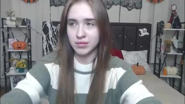 Image 3 of laurahlot Stream on Chaturbate on 2 months ago