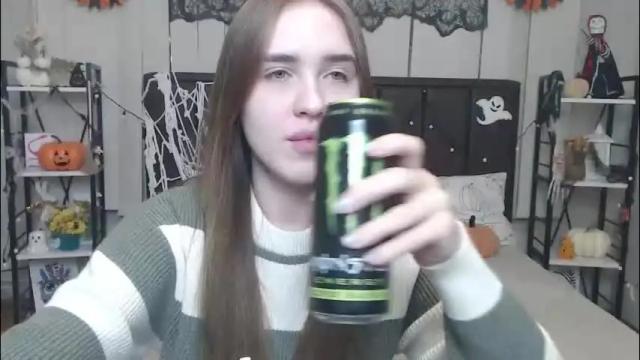 Image 7 of laurahlot Stream on Chaturbate on 2 months ago