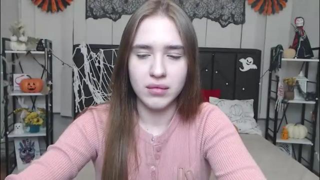 Image 6 of laurahlot Stream on Chaturbate on 2 months ago