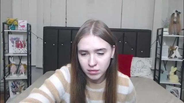 Image 11 of laurahlot Stream on Chaturbate on 2 months ago