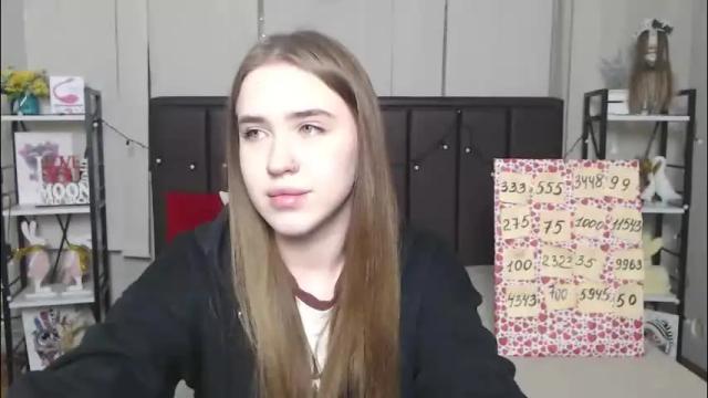 Image 4 of laurahlot Stream on Chaturbate on 2 months ago