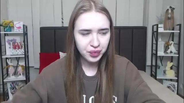 Image 10 of laurahlot Stream on Chaturbate on 1 month ago