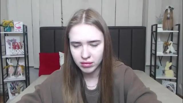 Image 11 of laurahlot Stream on Chaturbate on 1 month ago