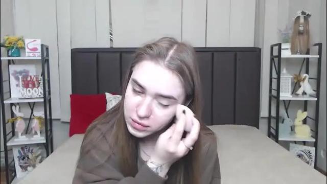 Image 3 of laurahlot Stream on Chaturbate on 1 month ago