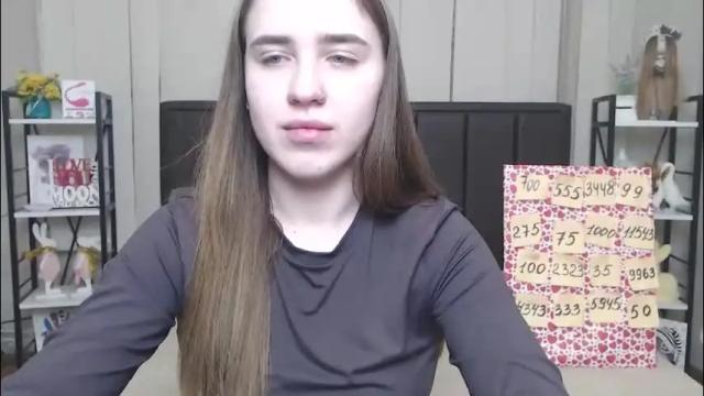 Image 4 of laurahlot Stream on Chaturbate on 1 month ago