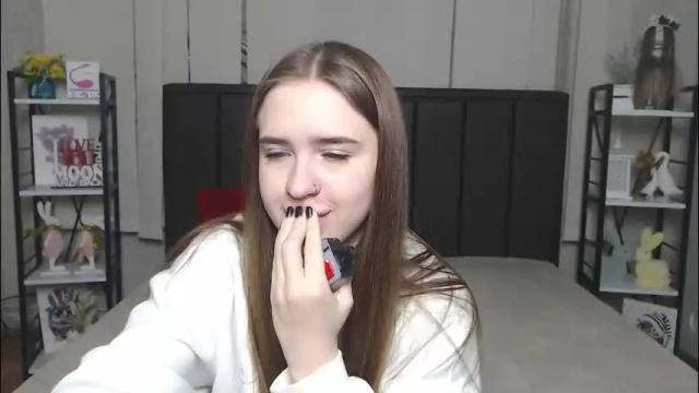 Image 4 of laurahlot Stream on Chaturbate on 1 month ago