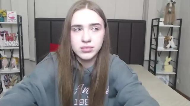 Image 3 of laurahlot Stream on Chaturbate on 1 month ago