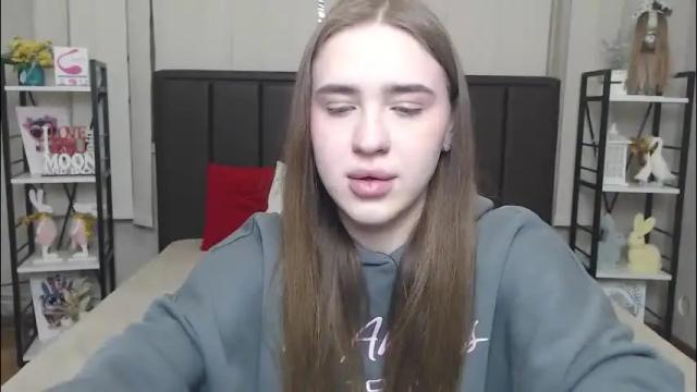 Image 6 of laurahlot Stream on Chaturbate on 1 month ago