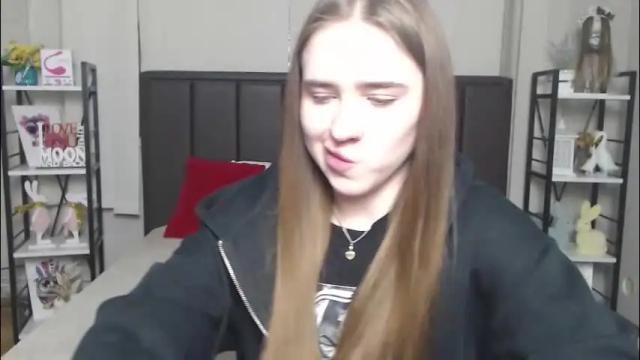 Image 10 of laurahlot Stream on Chaturbate on 1 month ago