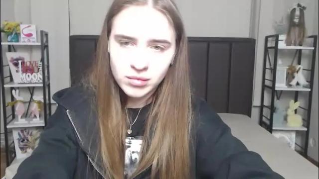 Image 2 of laurahlot Stream on Chaturbate on 1 month ago