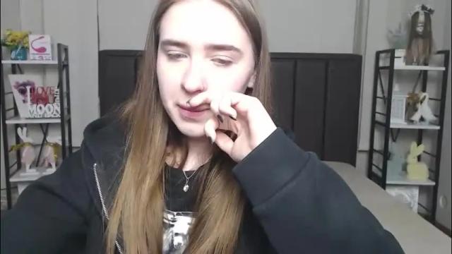 Image 6 of laurahlot Stream on Chaturbate on 1 month ago