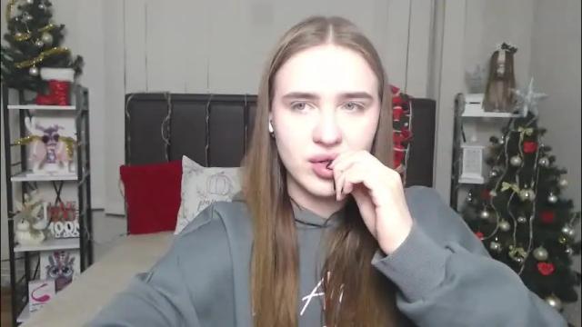 Image 12 of laurahlot Stream on Chaturbate on 1 month ago