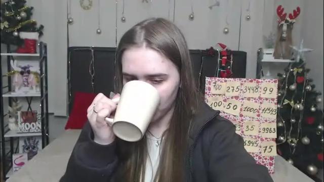 Image 6 of laurahlot Stream on Chaturbate on 1 month ago