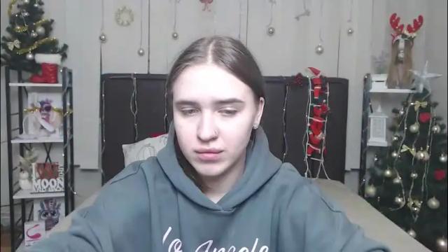 Thumbnail 1, laurahlot's Stream at Chaturbate, 23 days ago