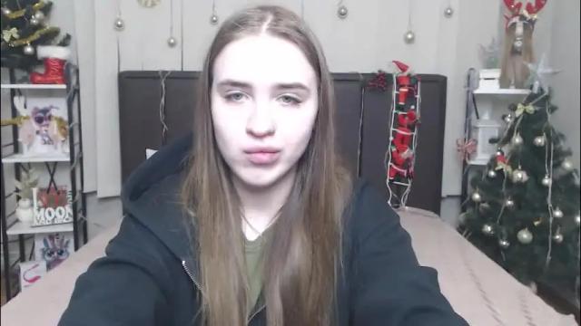 Image 10 of laurahlot Stream on Chaturbate on 12 days ago