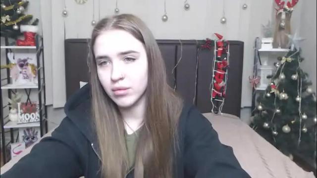 Image 11 of laurahlot Stream on Chaturbate on 12 days ago