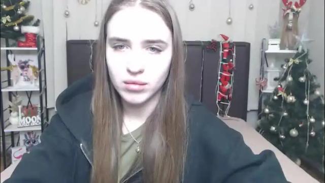 Image 3 of laurahlot Stream on Chaturbate on 12 days ago