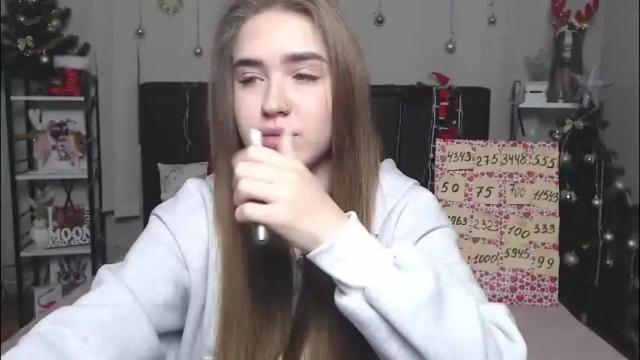 Image 11 of laurahlot Stream on Chaturbate on 10 days ago