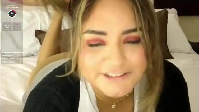 Image 3 of lauralei_01 Stream on Chaturbate on 1 month ago