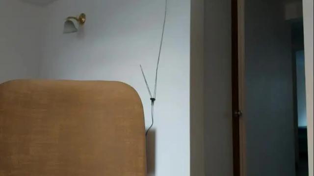 Image 7 of lauraltt Stream on Chaturbate on 4 months ago