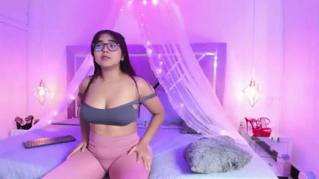 Image 4 of lauramiller99 Stream on Chaturbate on 12 months ago