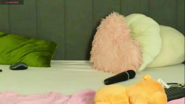 Image 7 of lauramirage Stream on Chaturbate on 1 month ago