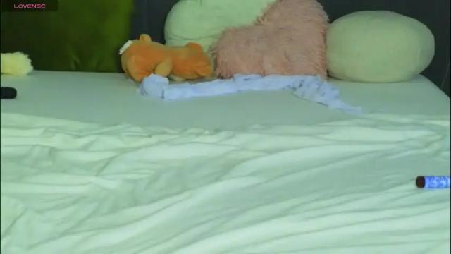 Image 8 of lauramirage Stream on Chaturbate on 1 month ago