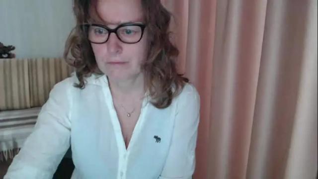 Image 8 of lauraoven1 Stream on Chaturbate on 6 months ago